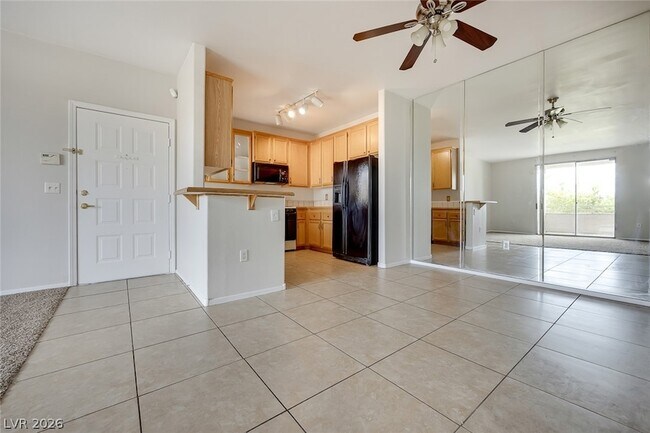 Building Photo - 75 N Valle Verde Dr