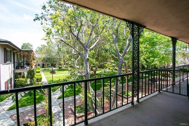 Building Photo - 660 S Glassell St