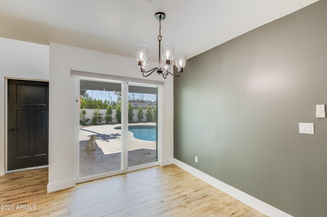 Building Photo - 4427 E Turney Ave