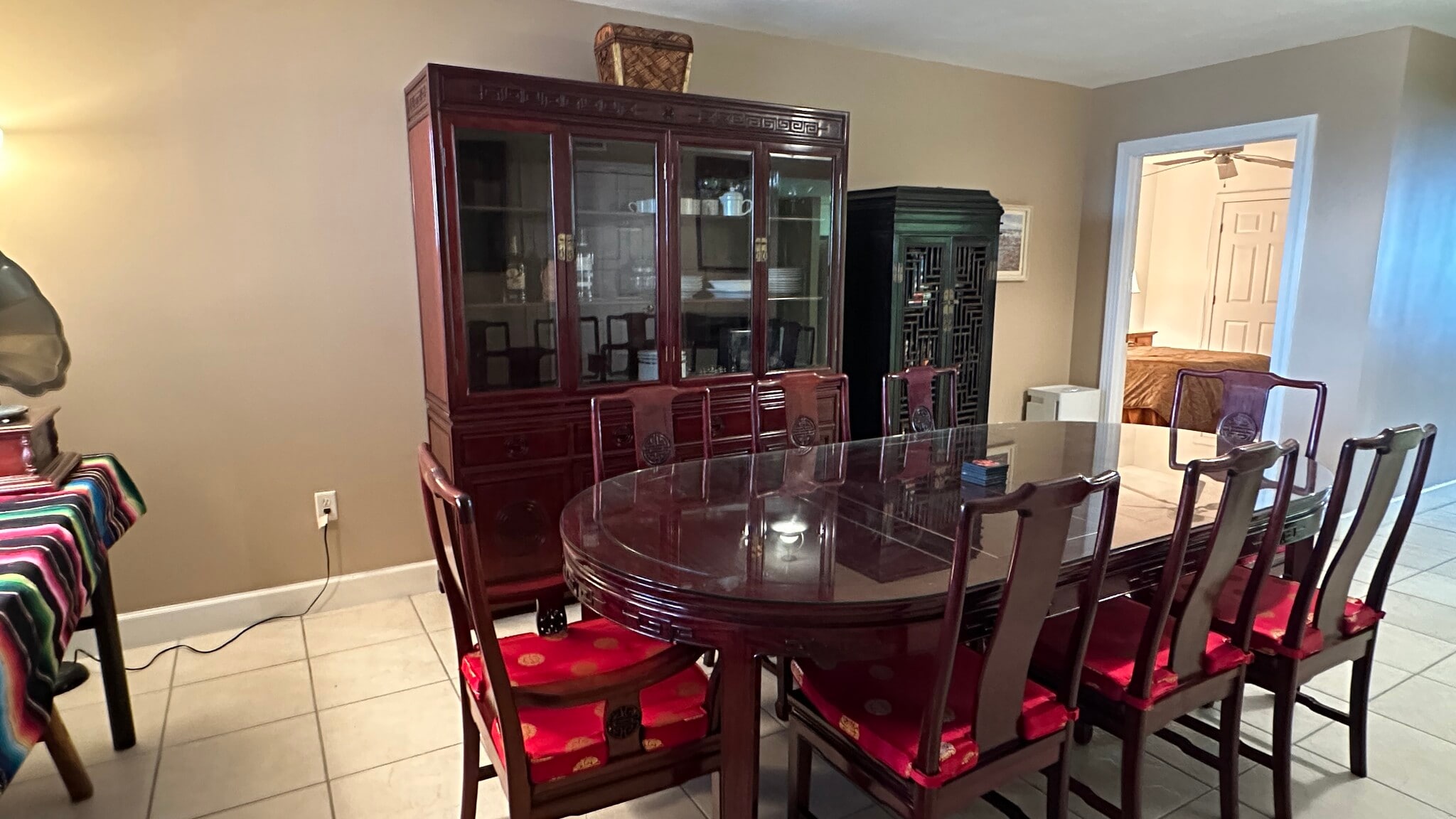 dining room 2 - 2055 S Atlantic Ave