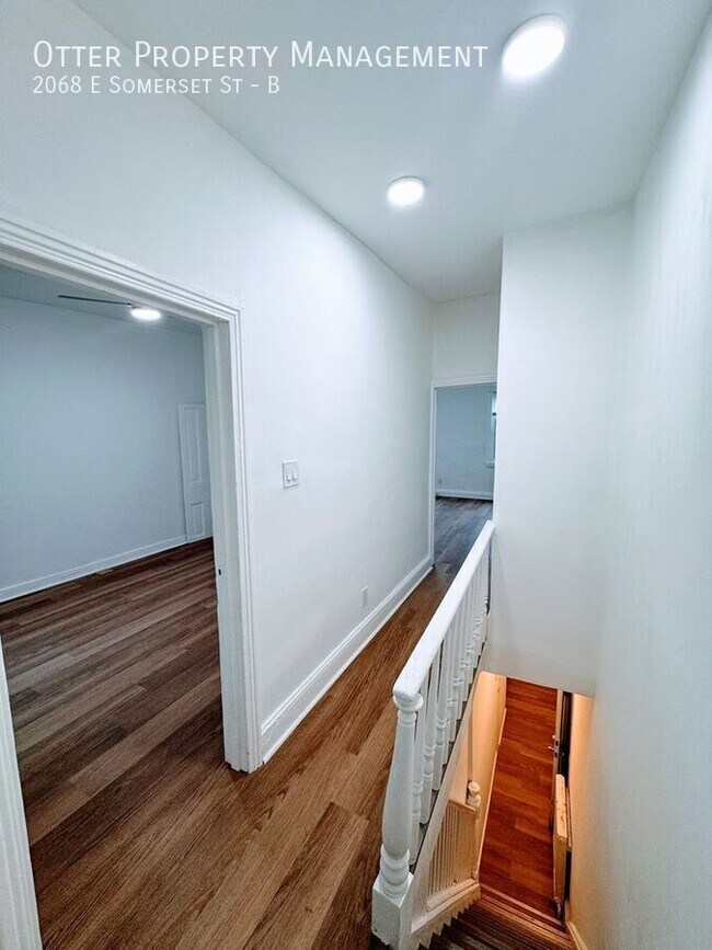 Building Photo - 2068 E Somerset St