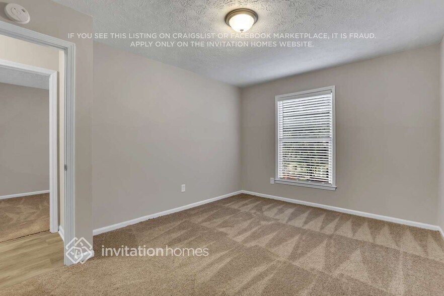 Building Photo - 528 Rockborough Terrace