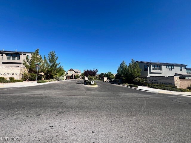Building Photo - 8330 Carabiner Ct