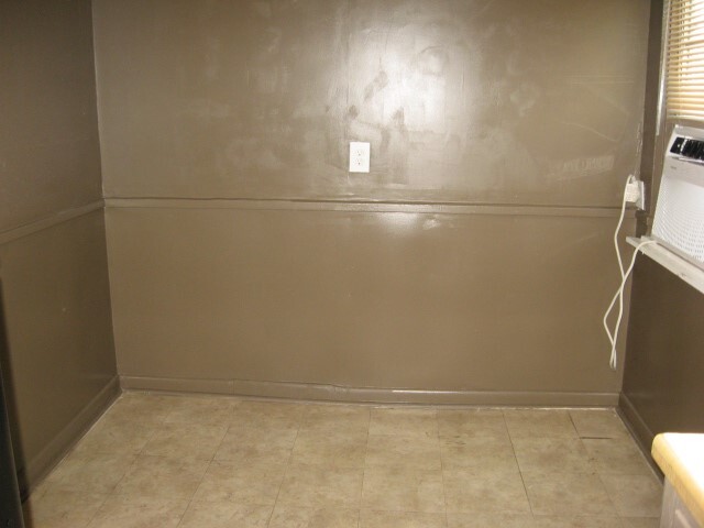 Building Photo - 1216 Armor Ave
