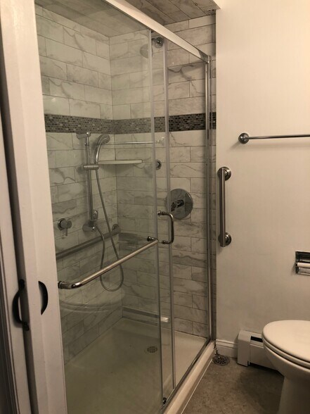new glass sliding shower door - 24207-1 Jamaica Ave
