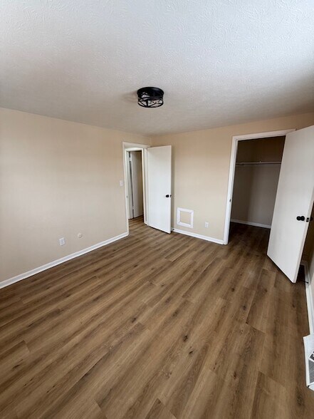 Building Photo - 1686 Smith Rd