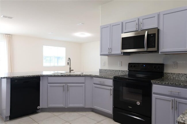 Building Photo - 2164 Carriage Pointe Loop