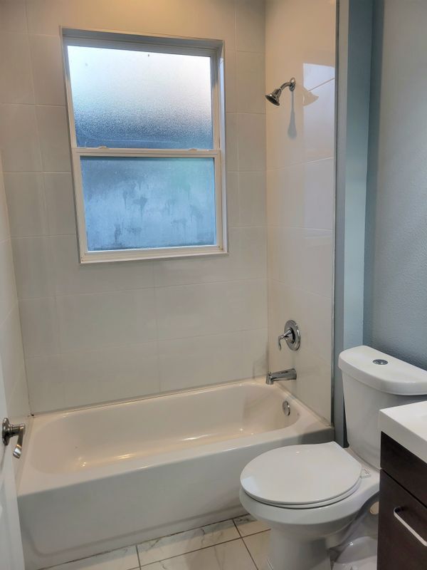 Building Photo - 5 Flatfish Dr