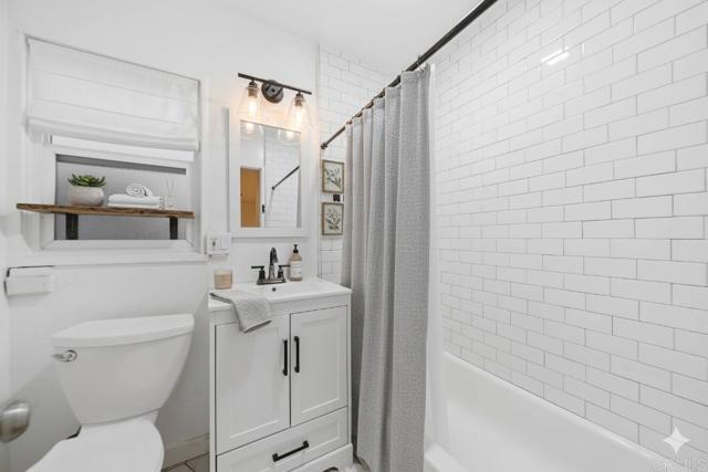 Building Photo - 1948 E 16th St