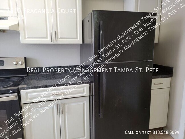 Building Photo - 7510 Fragancia Ct