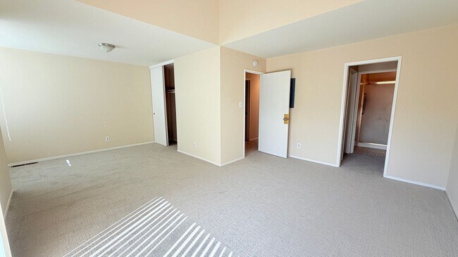 Building Photo - 3169 Santa Cruz Ln