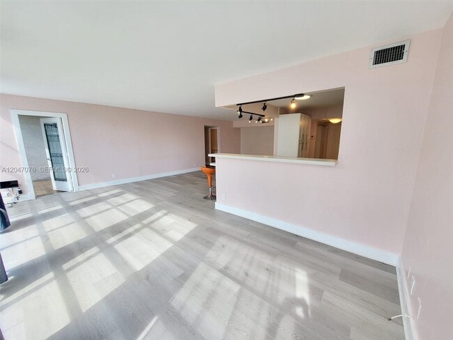 Building Photo - 501 Three Islands Boulevard