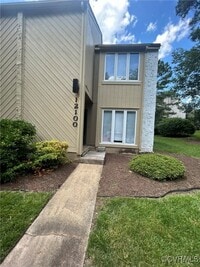 Building Photo - 12100 Shore View Dr