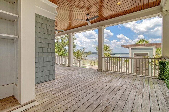 Building Photo - 4 Bedroom 4.5 Bath Home in Dunes West - Mt...