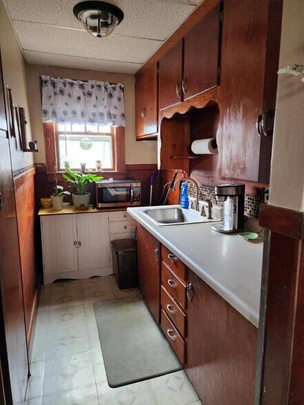 Building Photo - 925 Somerville St