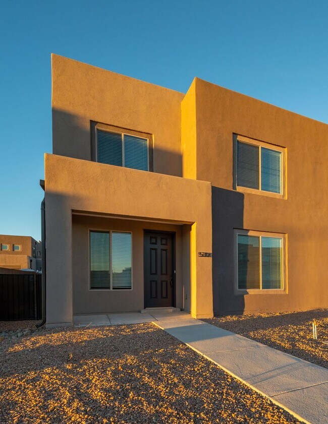 Building Photo - Brand New Pulte Townhome Available Now!!!