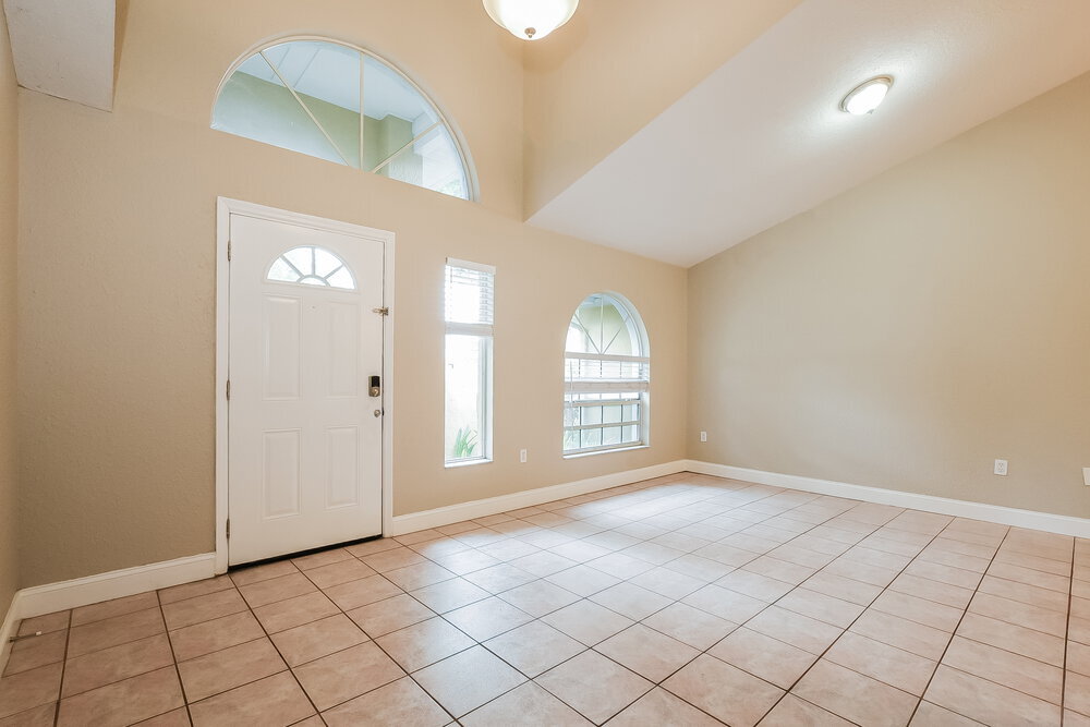 Building Photo - 264 Daisy Estates Dr