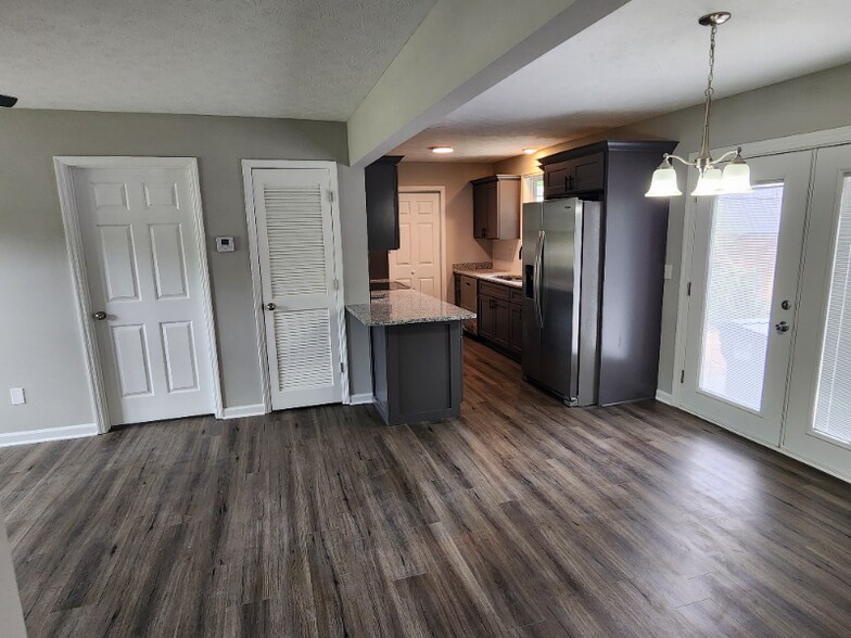 Building Photo - 1546 Winding Way Cir