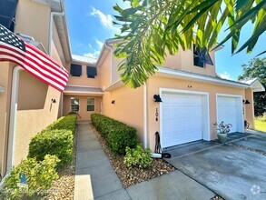Building Photo - 3951 Playa Del Sol Dr