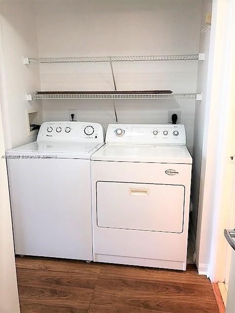 Building Photo - 8010 N Nob Hill Rd