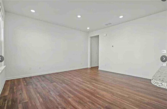 Building Photo - 149 Star Ct