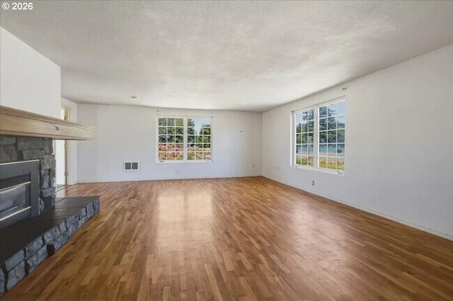 Building Photo - 1290 Riggs Hill Rd