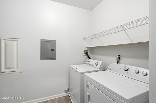 Building Photo - 313 Mill Pond Wy