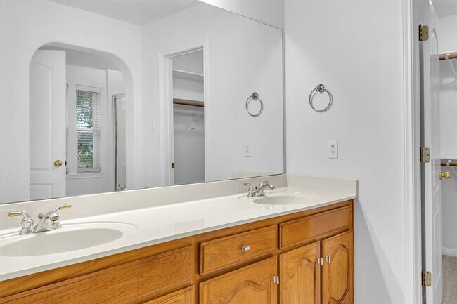 Building Photo - 2604 Sterling Panorama Ct