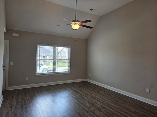 Building Photo - 2853 Vly Farms Dr