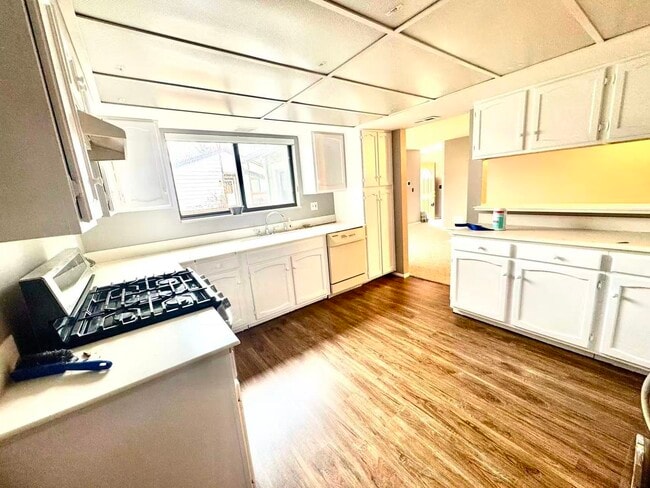 Building Photo - 2658 Sumac St