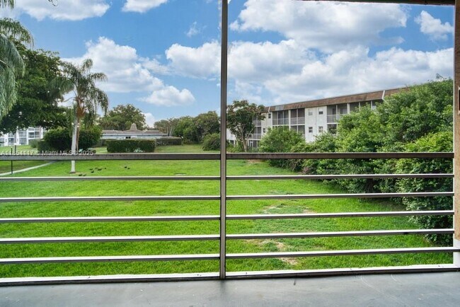 Building Photo - 2200 Springdale Blvd