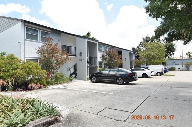 Building Photo - 3107 W Horatio St