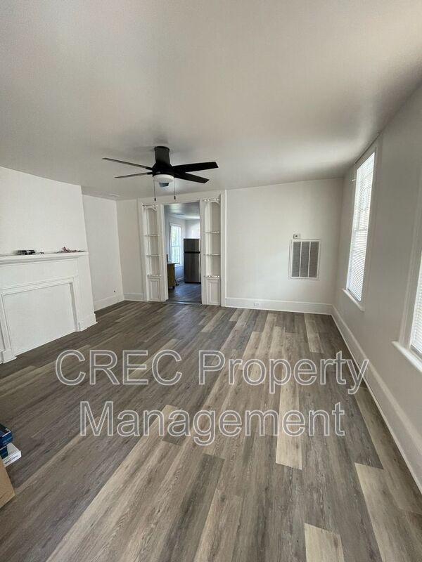 Building Photo - 45 Chapel St