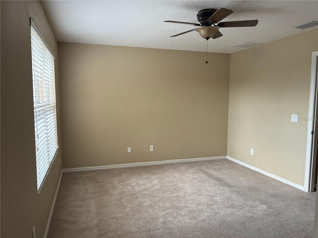 Building Photo - 2850 Retreat View Cir