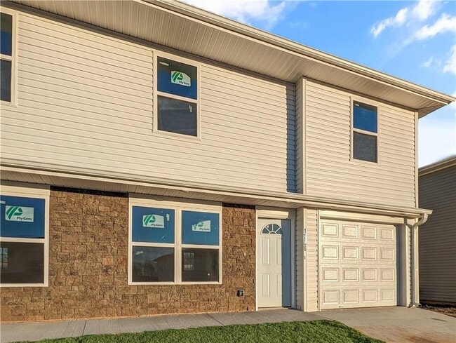 Building Photo - 1214 Nedra Dr