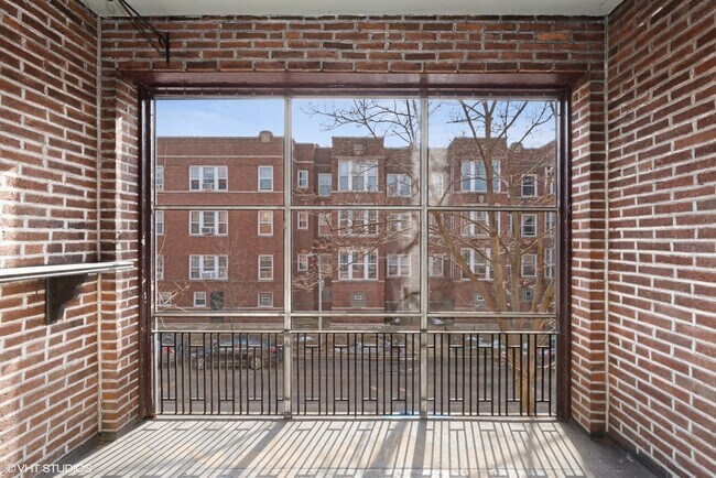 Building Photo - 1408 W Jonquil Terrace