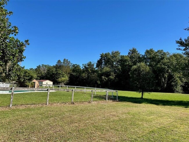 Building Photo - 1567 Brooks Ln