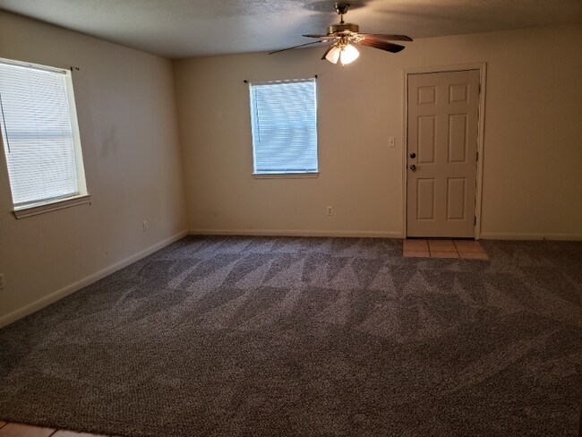 Building Photo - 2814 90th St