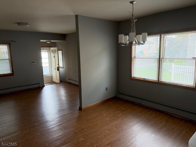 Building Photo - 209 N 16th St