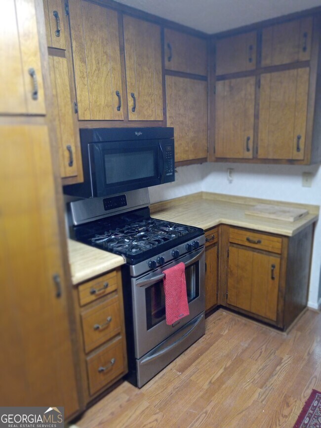 Building Photo - 969 Redan Trail
