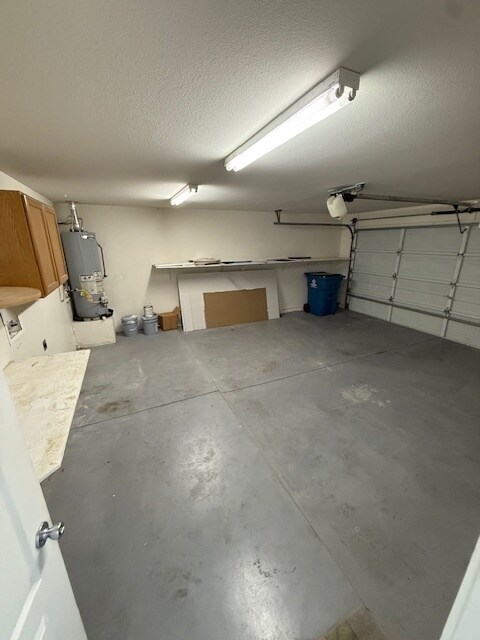 Building Photo - 4942 S Rinaldi Dr
