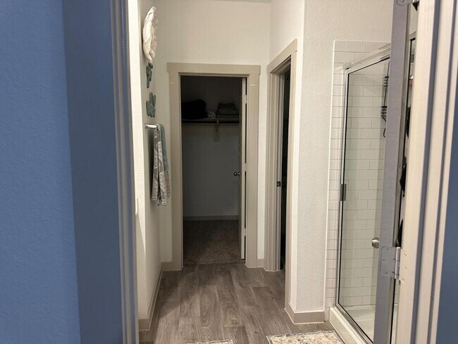 Building Photo - 12810 Heddington Grv Ln