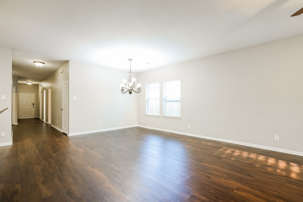 Building Photo - 24642 Sandusky Dr