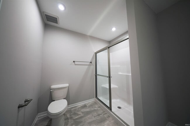 Building Photo - 3595 Canal Square Dr