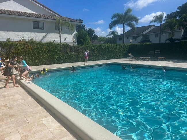 Building Photo - 7690 Lago Del Mar Dr