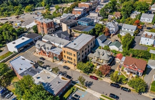 Building Photo - 110 Cornelia St