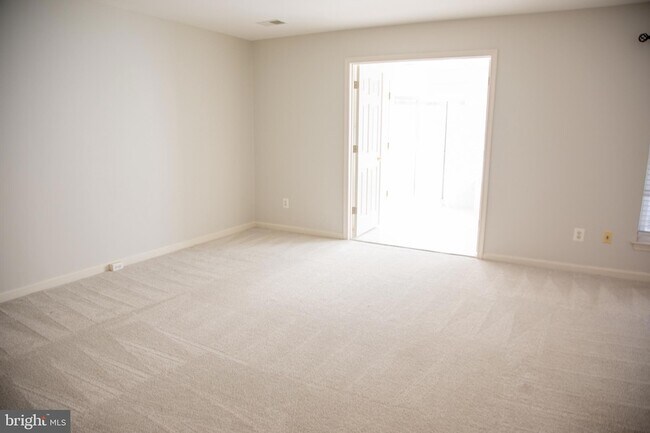Building Photo - 3347 Wilton Crest Ct
