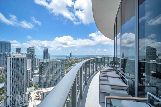 Building Photo - 55 SW 9th St