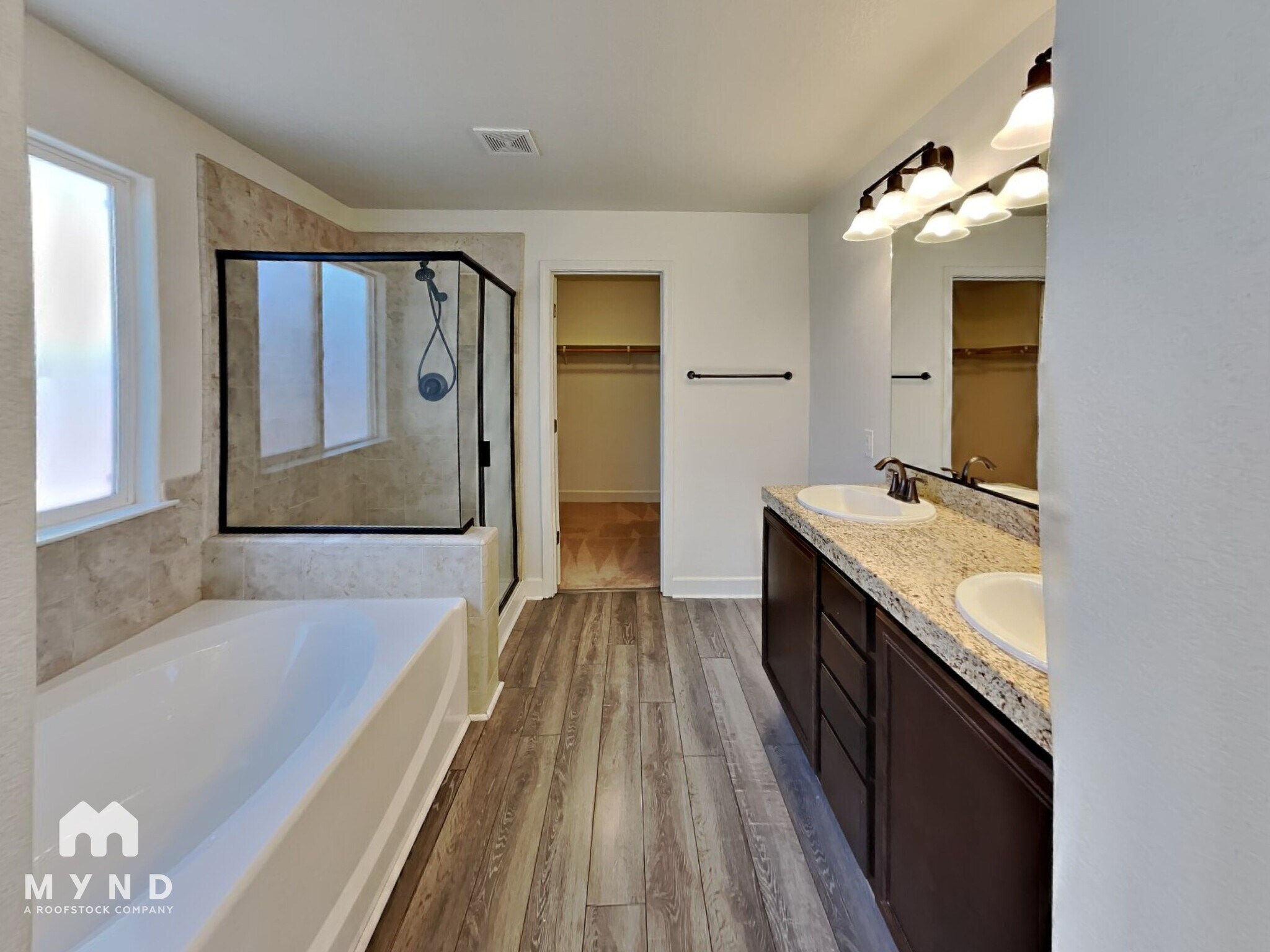 Building Photo - 11680 Cervino Dr