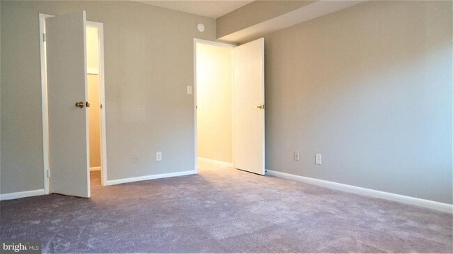 Building Photo - 11818 Breton Ct